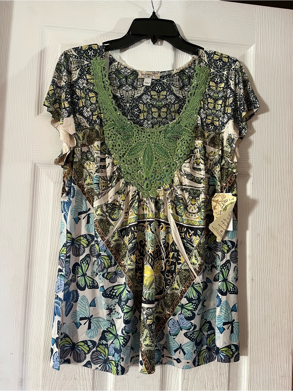 One World Live & Let Live Butterfly Print Crochet Lace Tunic Top - Size XL (NWT)